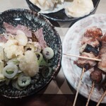 やきとんのみつぼ 池袋店 - 茹でぶた三種ミニ　ニンニクと生姜おろしつき