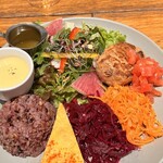 サロン ブッチャーアンドビア - 