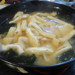 おいしい台所12カ月 - 油揚げがすごくいっぱい入った味噌汁