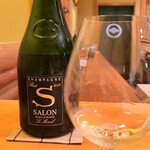 鮨 さかい - お酒⑥サロン・ブラン・ド・ブラン・ブリュット2013(シャンパーニュ、フランス)
      葡萄品種:シャルドネ100%