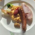 万平ホテル メインダイニングルーム - アメリカンブレックファースト　スクランブルエッグ