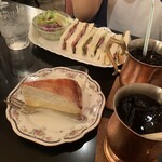 珈琲専門館 伯爵 池袋北口店 - 