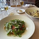 グラナータ - 高知県産トマトとバジル、ルッコラのスパゲティ
      、岩中豚と春キャベツ新玉葱のスパゲッティ