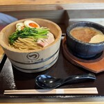 つかる、つける。 - 