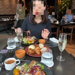 バーアンドダイニング トレント - 