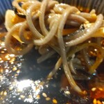 そば さやか - つけ汁で麺リフト