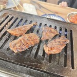 黒毛和牛ホルモン大衆焼肉しんすけ - 