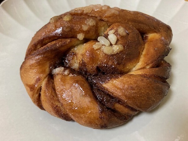 写真 : OTOMO COFFEE ROAST & BAKE （オトモ コーヒー ロースト&ベイク