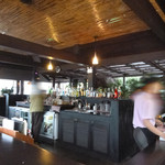 Po-Lad Beach Bistro & BAR - Daytime cafe（look from a counter seat）