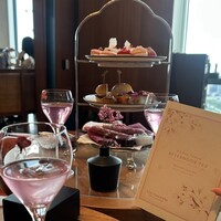 ザ タヴァン グリル＆ラウンジ - 