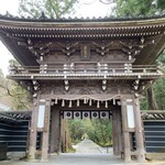 松葉屋 - 那谷寺。小松駅前から行けます。バスの本数少ないので気をつけて〜！