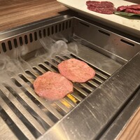 焼肉うしごろ 新宿三丁目店 - 
