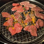 焼肉 坂の途中 - 