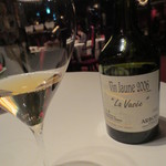 銀座 レカン - チーズに合わせていただいた、ジュラのヴァンジョーヌ2006．