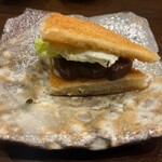 心粋厨房 獬 - スモークした鰹のサンドウィッチ