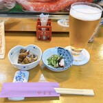 遊膳やま笠 - お通しと生ビール(小)