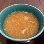 越前蕎麦 見吉屋 - 大根おろし出汁。お蕎麦にぶっかけてお召し上がり下さいとスタッフさんより。