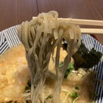 越前蕎麦 見吉屋 - お蕎麦はコシがあり喉越しもとても良いです。
