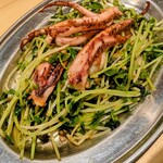 ニューサカナヤキオ - 【豆苗とイカゲソガーリック炒め】