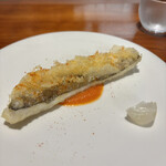 馳走西健一 - カマスフリット　糖度の高いトマトソース　ペコロス酢漬け　このトマトソースほんとに美味しい！