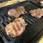 本家焼肉タムラ屋 難波中店 - 