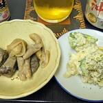 tell me キッチン - 豚肉ホルモン煮込み、新じゃがいもサラダ
      