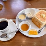 珈琲屋 桜さくら - 珈琲(HOT)　490円／スペシャルセット　390円