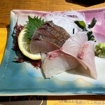 郷土料理 大衆割烹 ほづみ亭 - 旬の刺身　鯛　カンパチ　炙り鰆