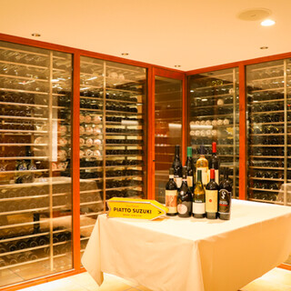 イタリアの魅力満載◆豊富なワインセレクション