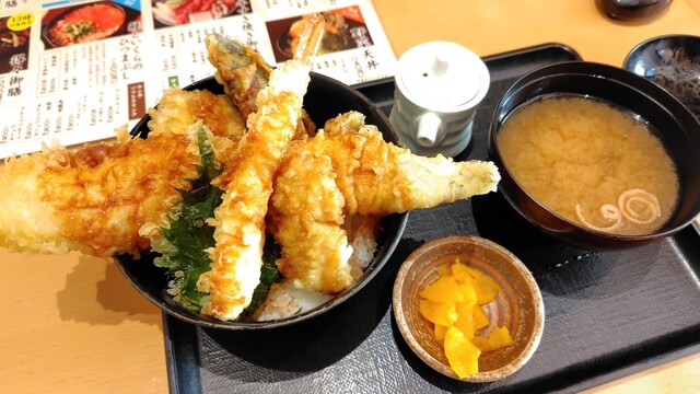 Seafood Nihonshu Hokkori Kasumigaseki Ten photo 2