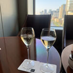 インペリアルラウンジ アクア - シャンパン