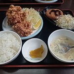 台湾料理 福祥居 - 鶏肉の唐揚げランチ：麺無し