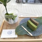 RURU KAMAKURA - スタッフさんが注いでくださいます