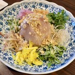 口福菜 亀吉 - 鮮魚の中華刺身 かき油と紹興酒のソース（1700円）