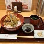 季の庭 - 料理写真:ランチの天丼