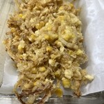 ゆでた亭うどん太郎 - 持ち帰りのコーンと玉ねぎの天ぷら