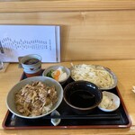 ゆでた亭うどん太郎 - 豚生姜焼き丼セットの細麺もりうどんとアイスコーヒー