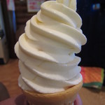 勝沼ワイナリーガーデン - 「白桃ソフトクリーム」です。