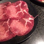 焼肉食べ放題 感激どんどん - 牛タン塩