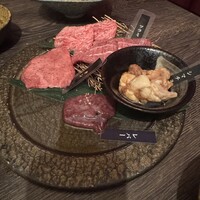 焼肉GROW - タンガうまくて、1枚減ってます笑