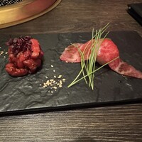 焼肉GROW - まずは肉寿司。