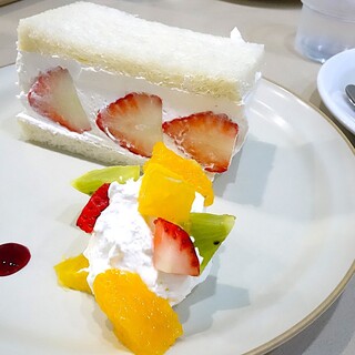 観音山フルーツパーラーOKAYAMA_1