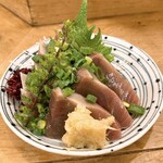 秋田大衆割烹料理 米代 - カツオ刺700円