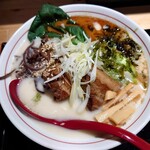 Noodle&Kitchen わ～るど - とんこつ白湯塩 角煮ラーメン 1,300円(税込)