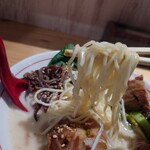 Noodle&Kitchen わ～るど - 白麺