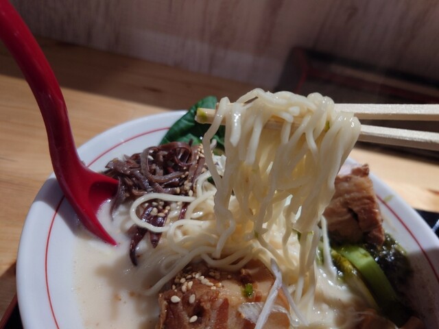 Noodle&Kitchen わ～るど - 帯広（ラーメン）の写真