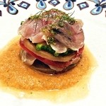 オステリア・オ・ジラソーレ - あじと夏野菜のトルティーノ　フレッシュトマトのソース