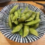 焼鳥 古友里 - 茶豆も甘くて美味しいなぁー、ついつい頼んじゃうヤツ〜〜