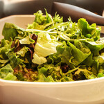 ピッツェリア アモリーノ - オリジナルのサラダセットでお召し上がりください。