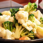 ピッツェリア アモリーノ - 日替わりの逸品をご堪能下さい。